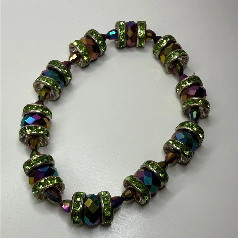 Vintage stretch bracelet Beaded faceted oil slick peridot color rhinestones
